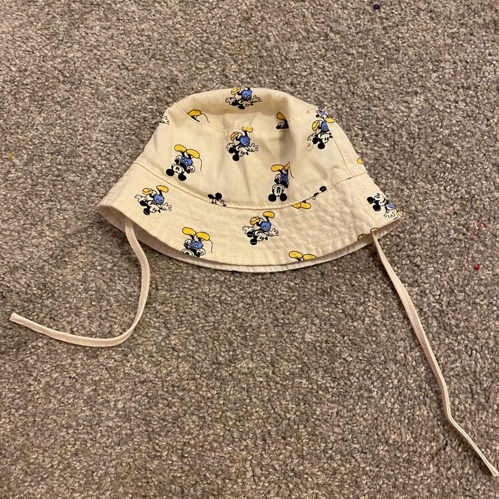 Mickey Mouse bucket hat